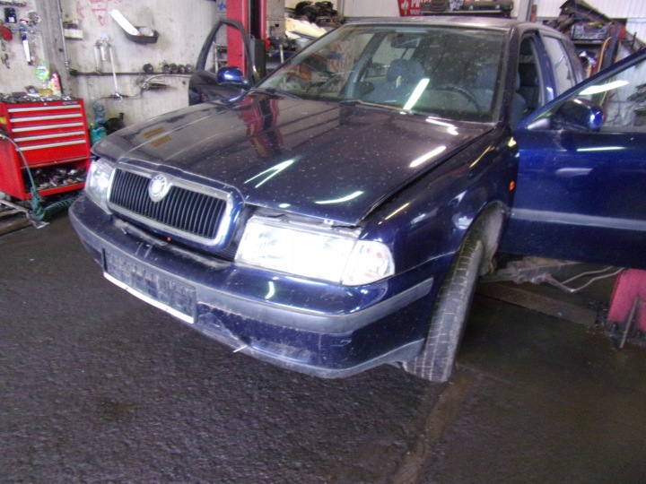 PÉDALE GAZ SKODA OCTAVIA I 0281002342