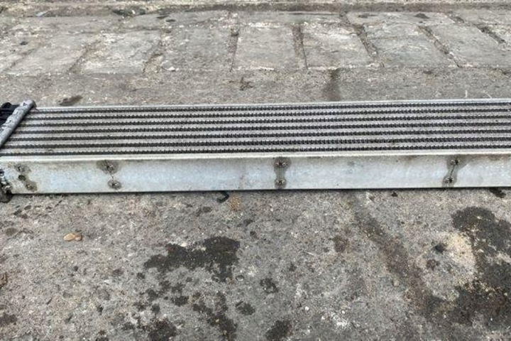 RADIATEUR D'INTERCOOLER VOLVO S40 II (MS) 31317905 2.4L DIESEL 132KW 2010