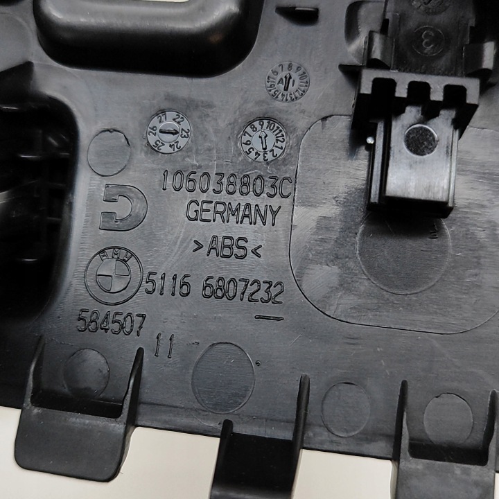 BMW 3 G20 G21 2024 PRISE RACCORD USB