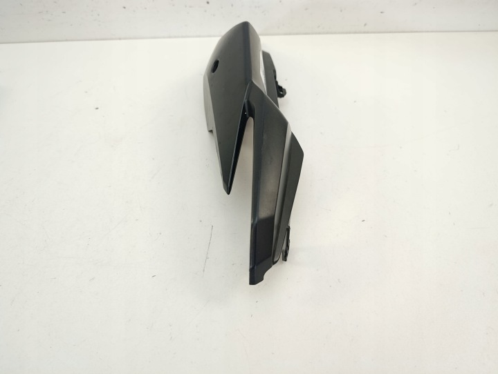 HONDA CBR 650R RH07 QUEUE PLASTIQUE GAUCHE