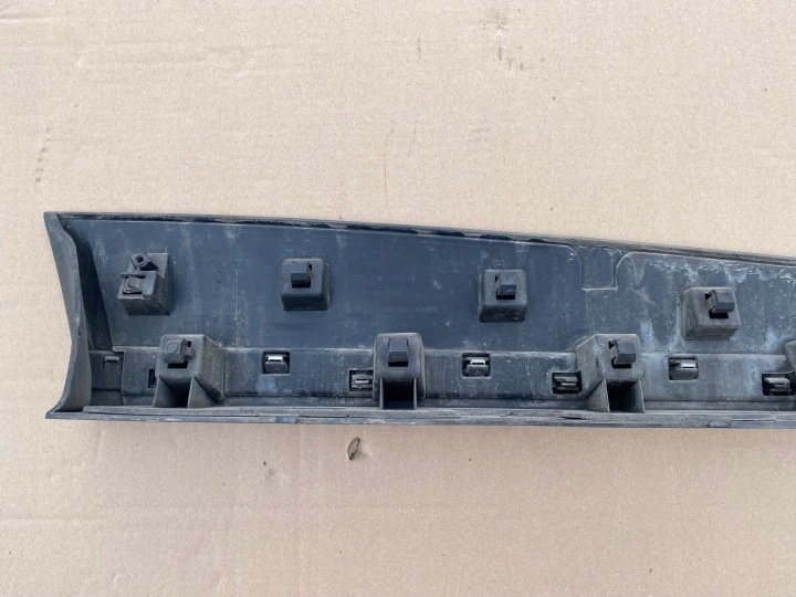 RENAULT CLIO IV 4 MOULURE PORTES GAUCHE AVANT CHROME 808777693R ORIGINAL