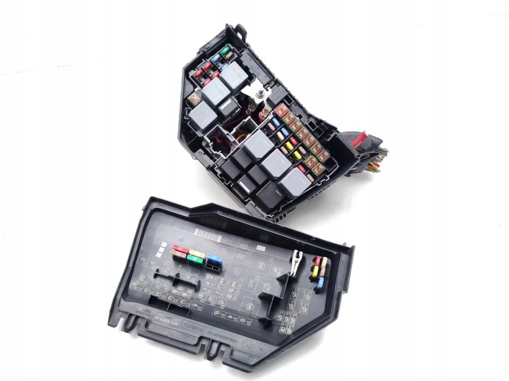 LAND ROVER RANGE ROVER EVOQUE CHÂSSIS MODULE FUSIBLES 2.0 D 4X4 DIESEL