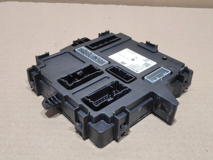MODULE CONTRÔLEUR BCM RENAULT CLIO V 284B13925R