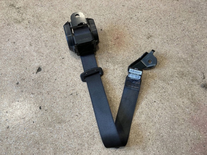BMW X6 E71 CEINTURE DE SÉCURITÉ DROIT