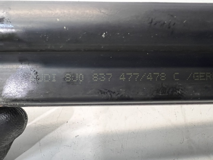 JOINT D'ÉTANCHÉITÉ PORTES DROIT AVANT AUDI TT 8J0837478C