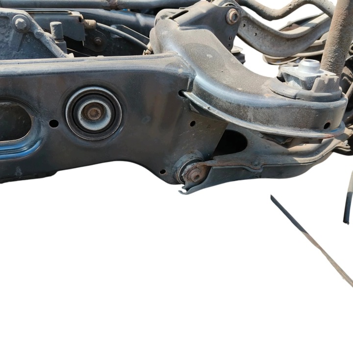 MERCEDES W204 C CLASSE SUSPENSION ARRIÈRE POUTRE COMPLET