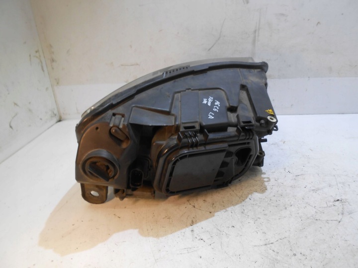 AUDI A6 C6 PHARE AVANT GAUCHE XÉNON ROTATIF 4F0941003 DESCRIPTION