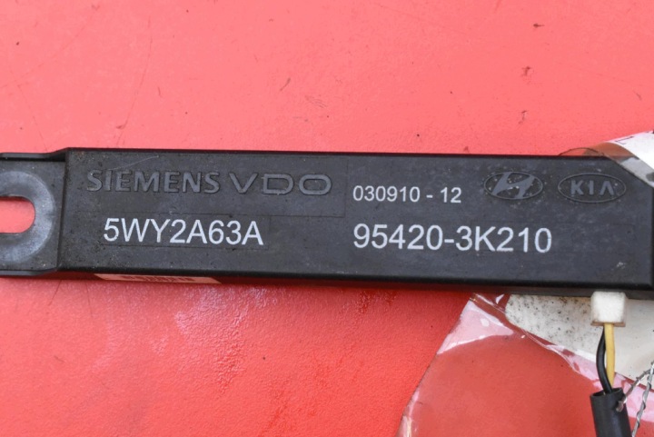 AMPLIFICATEUR ANTENNES 95420-3K210 HYUNDAI IX20 1 I 10-15