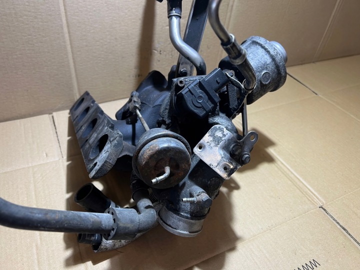 AUDI A4 B7 A6 C6 2.0 TFSI TURBOCOMPRESSEUR 06D145701H