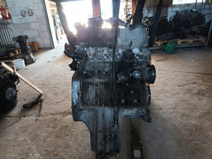 MOTEUR NU POTEAU MERCEDES W245 1.7 B 266940