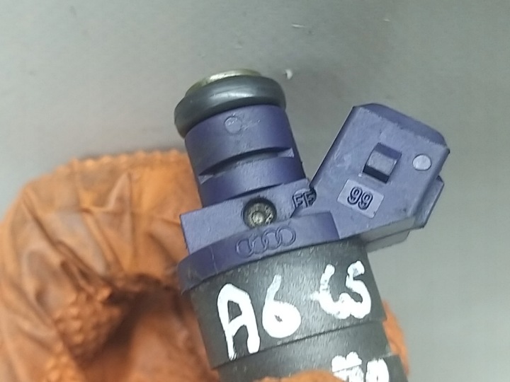 INJECTEUR INJECTEUR CARBURANTS AUDI A4 B5 A6 C5 PASSAT 2.8 B V6 APR 078133551L