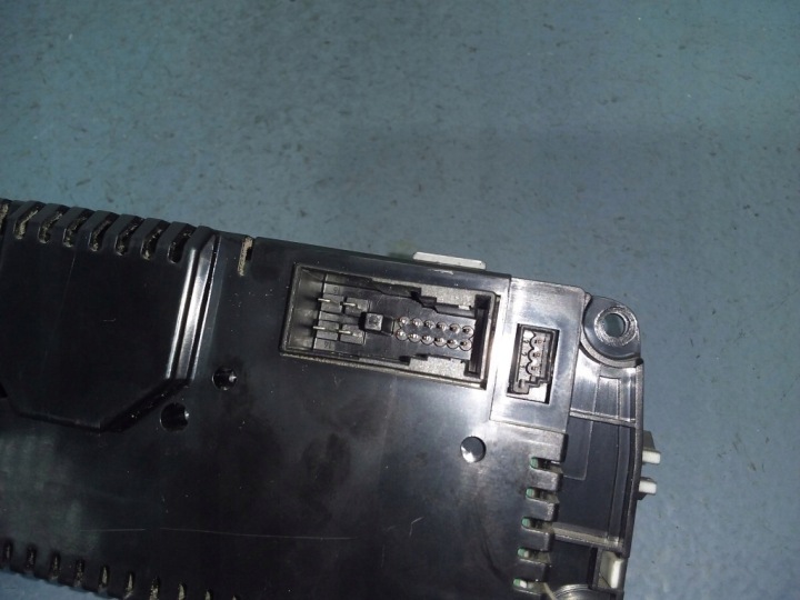 MERCEDES W203 LIFT COMMUTATEUR PANNEAU CLIMATISATION CONDUIT D'AIR A2038303085