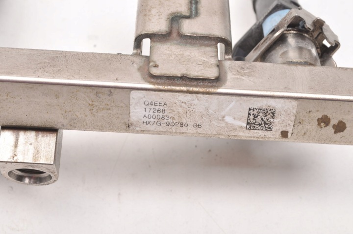 FORD FIESTA MK8 1.5 ST MOULURE INJECTION HX7G-9F593-CA HX7G-9H487-AC