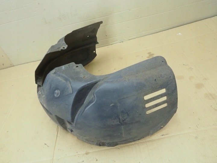 PASSAGE DE ROUE DROIT AVANT FORD FIESTA MK7 2009- 8A61-16114-AD