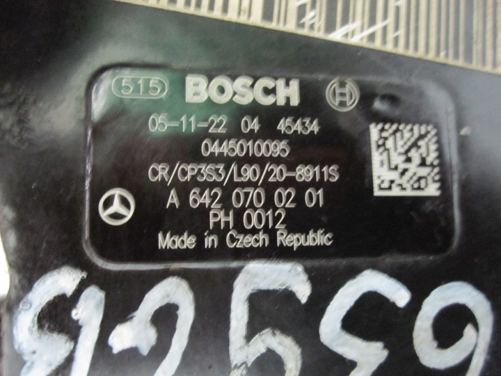 MERCEDES E 3.0 TDI 06R POMPE INJECTION A6420104202