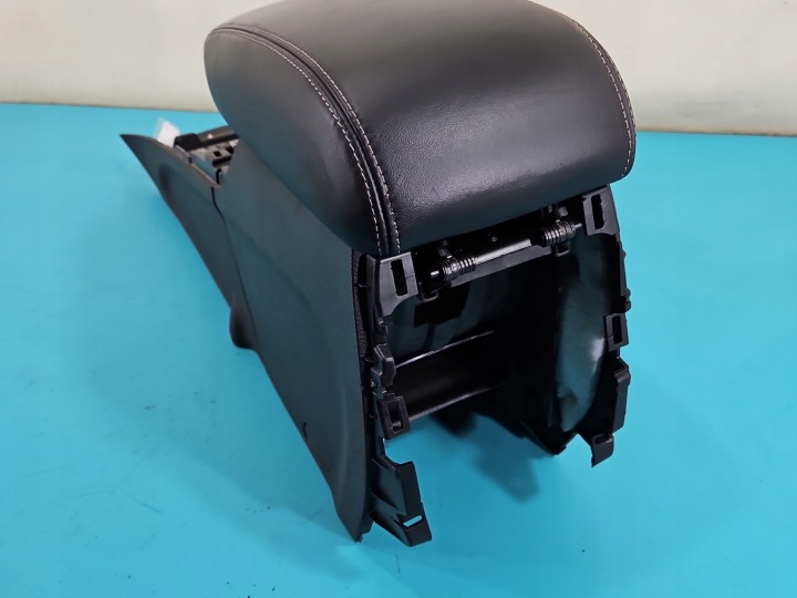 ACCOUDOIR TUNNEL JEEP GRAND CHEROKEE IV WK2 6148810 13-16