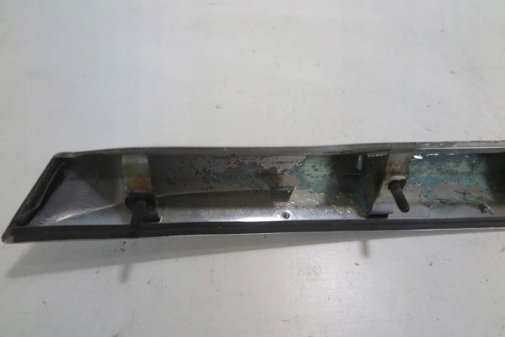 MOULURE CACHE COUVERCLES DE COFFRE ARRIÈRE TOYOTA AVENSIS III T27 LIFT UNIVERSEL 76801-05170