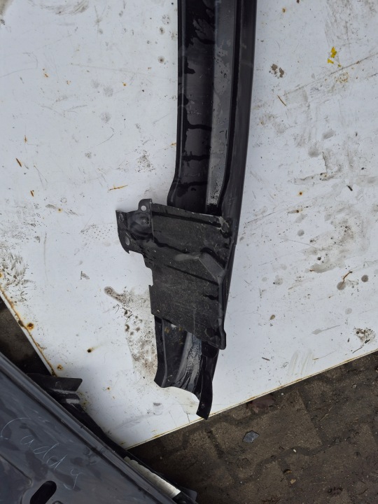 VW GOLF IV 4 BORA POUTRE AVANT AVANT RENFORCEMENT 1J0806635A