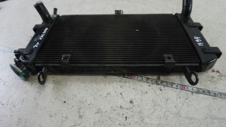 K94 SUZUKI GSXS GSX-S 750 17' RADIATEUR EAU JK223080-9580