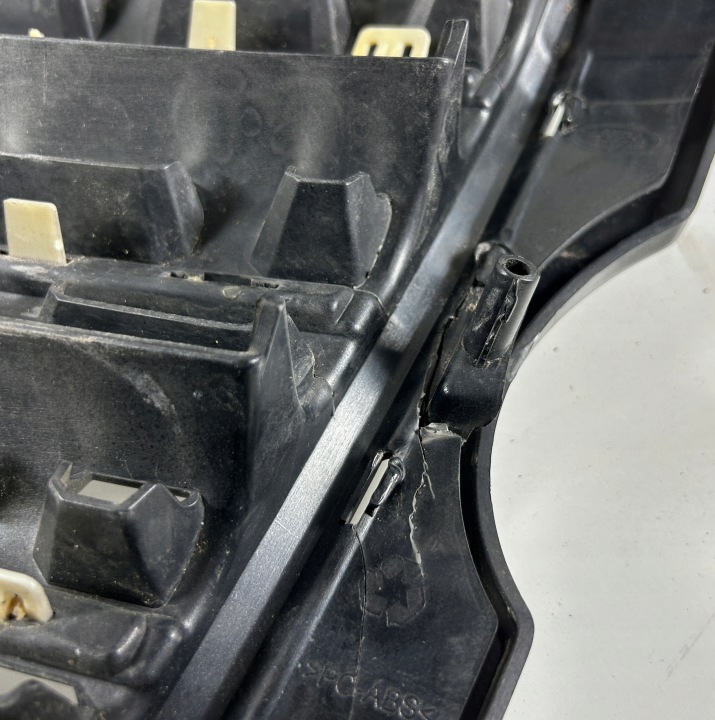 GRILLE CALANDRE RANGE ROVER VOGUE L405 CK52-BA163-CA