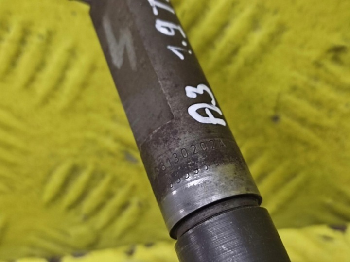 AUDI A3 8L 1.9 TDI INJECTEUR 038130202A