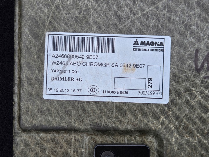 MERCEDES B-KLASA W246 ÉTAGÈRE INFÉRIEURE PLANCHER COUVERCLES DE COFFRE A2466800542 11-2018