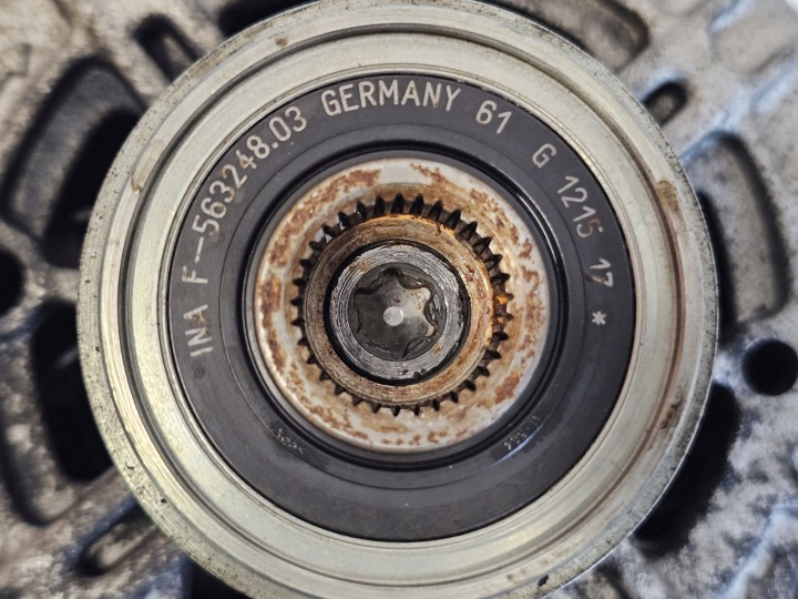 OPEL CORSA 1.2 A12XER 85 KM 12R ALTERNATEUR 13581893