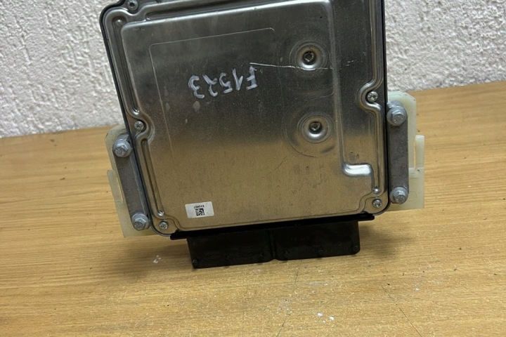 ORDINATEUR MOTEUR LAND ROVER RANGE ROVER EVOQUE (L538) 0281033584 2.2L