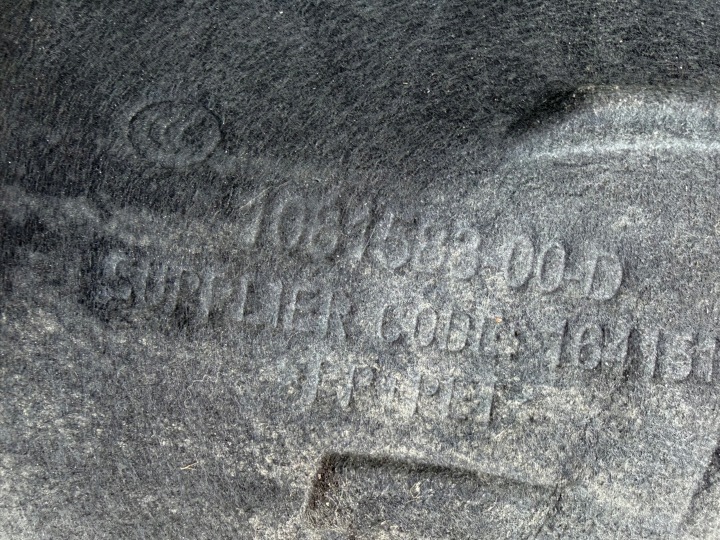 PASSAGE DE ROUE GAUCHE ARRIÈRE 1081583-00-D TESLA MODÈLE 3