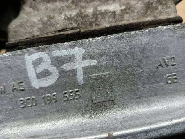 VOLKSWAGEN PASSAT B6 2008 GAUCHE CÔTÉ SUPPORT FIXATION MOTEUR