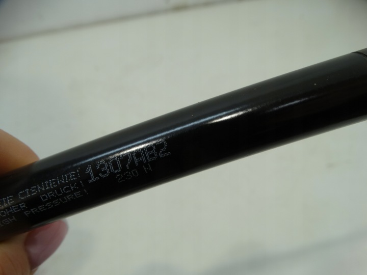 RESSORT GAZEUSE COUVERCLES DE COFFRE POLCAR 1307AB2 230N AUDI FORD