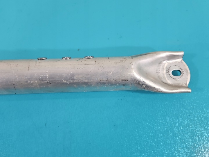 FIXATION SUPPORT AMORTISSEUR AVANT DROIT TESLA MODÈLE AVEC 12-16