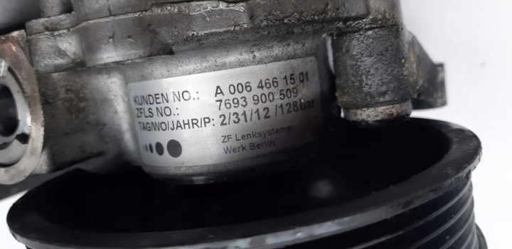 MERCEDES W204 2.2 CDI POMPE AMPLIFICATEUR A0064661501