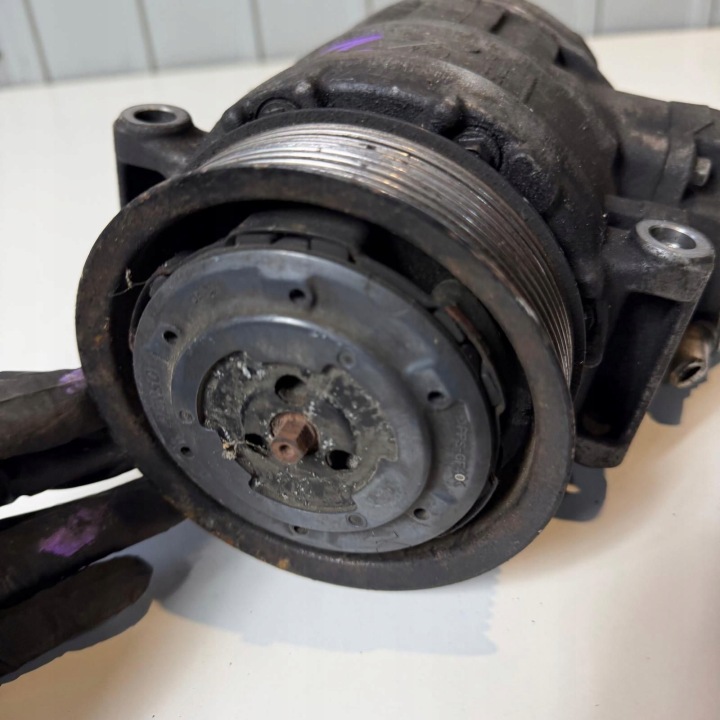 COMPRESSEUR COMPRESSEUR DE CLIMATISATION RANGE ROVER SPORT L320 2.7D OE 4471808382