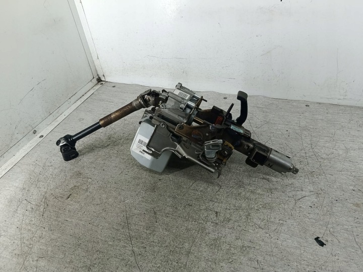 PION DIRECTION RENAULT MODUS 8200307154-A 50300689LHD TRW 1.5 DCI