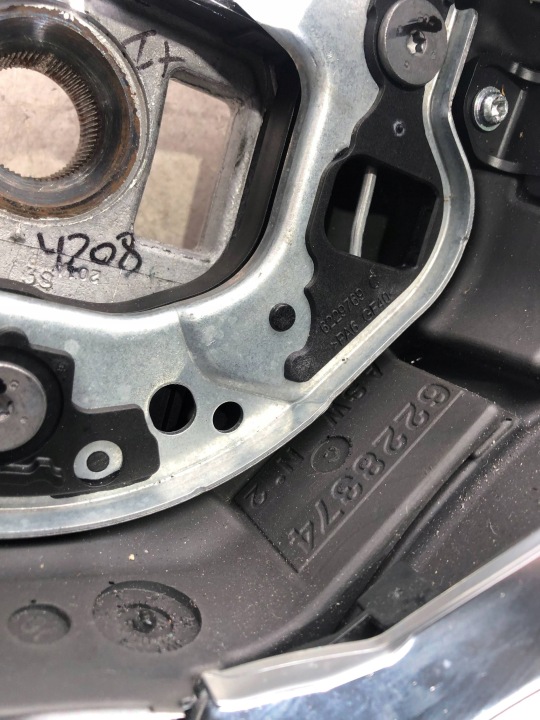 MERCEDES-BENZ OE A0004608703