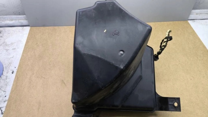 SUBWOOFER MERCEDES-BENZ M (W164) 7400418835A 3.0L DIESEL 165KW 2011