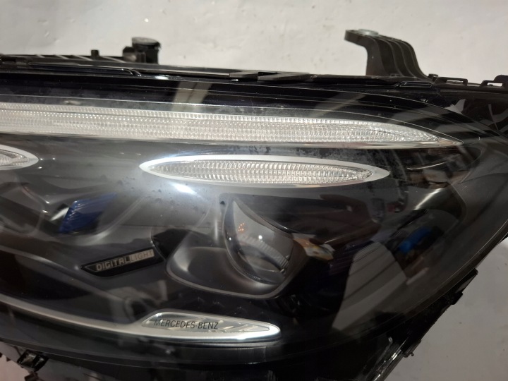 MERCEDES W254 254 GLC PHARE DIGITAL LED GAUCHE GAUCHE PROJECTEUR A2549066702