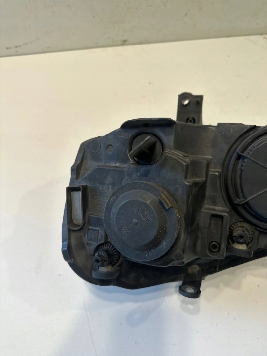 VOLKSWAGEN POLO IV 9N3 2008 AVANT CÔTÉ DROITE PHARE AVANT