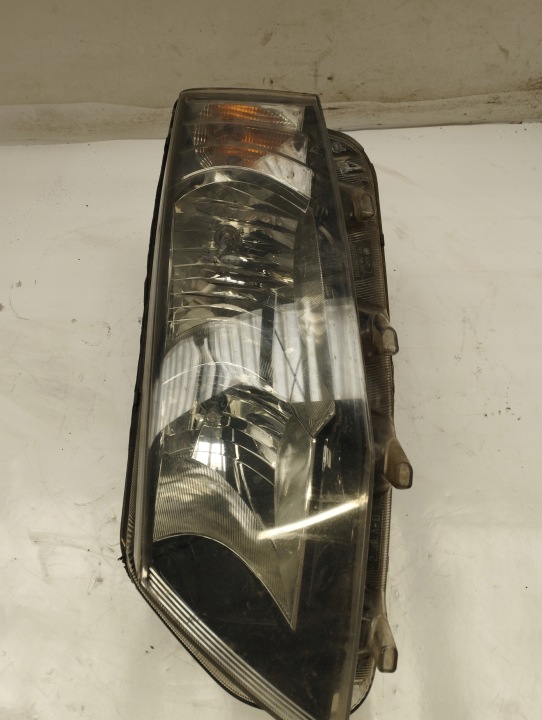 SKODA OCTAVIA 3 III PHARE GAUCHE AVANT 030127220100
