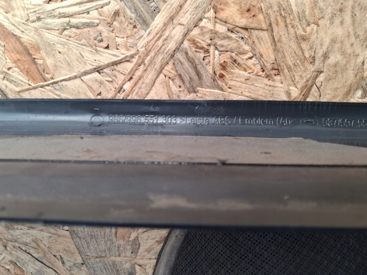MOULURE SEUIL PORSCHE 987 996 996551303 986551303