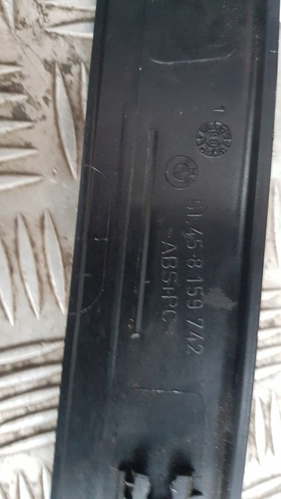 BMW E39 DÉCOR TABLEAU DE BORD INSTRUMENTATION MOULURE DÉCORATIVE 8159742