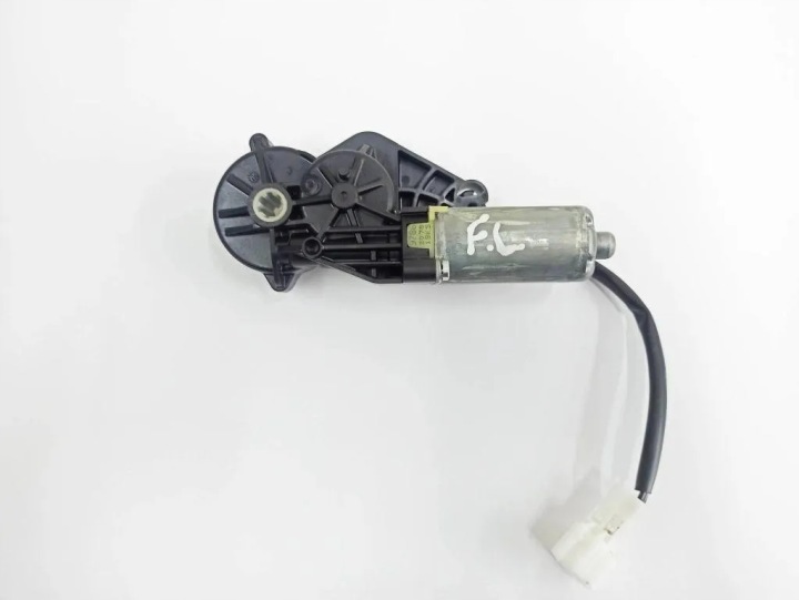 PETIT MOTEUR AVANT GAUCHE SIÈGES MERCEDES-BENZ C (W204) 0390203369 2.2L
