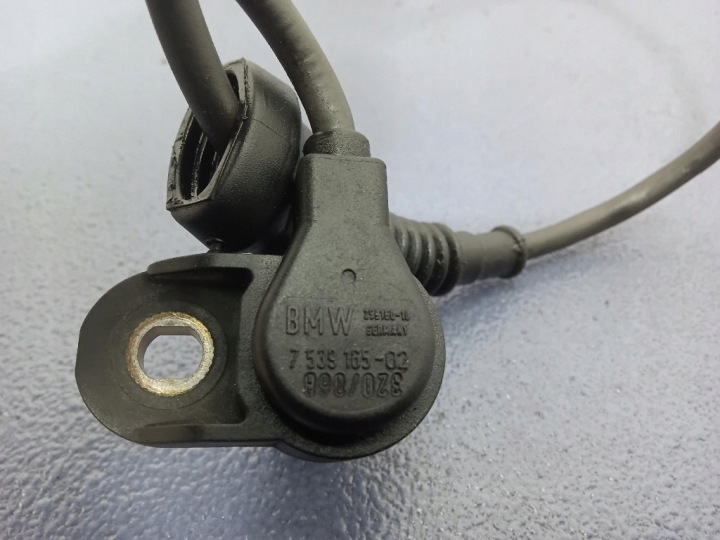 BMW E39 2.5 B CAPTEUR POSITION GALET DISTRIBUTION 7539165