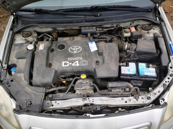 TOYOTA AVENSIS TUYAU ÉCHANGEUR D'AIR DE SURALIMENTATION 2003 2.0L