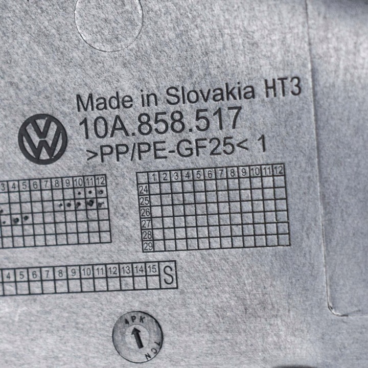 VOLKSWAGEN ID.4 2021 ÉLÉMENTS REVÊTEMENT COLONNES DIRECTION