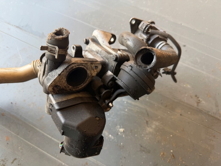 VOLVO D2 D3 D4 RADIATEUR GAZ D'ÉCHAPPEMENT EGR 31422315 31338211 31422119