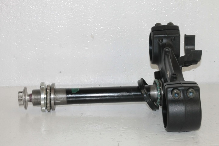 KTM RC 390 125 18+ ÉTAGÈRE INFÉRIEURE FOURCHETTE
