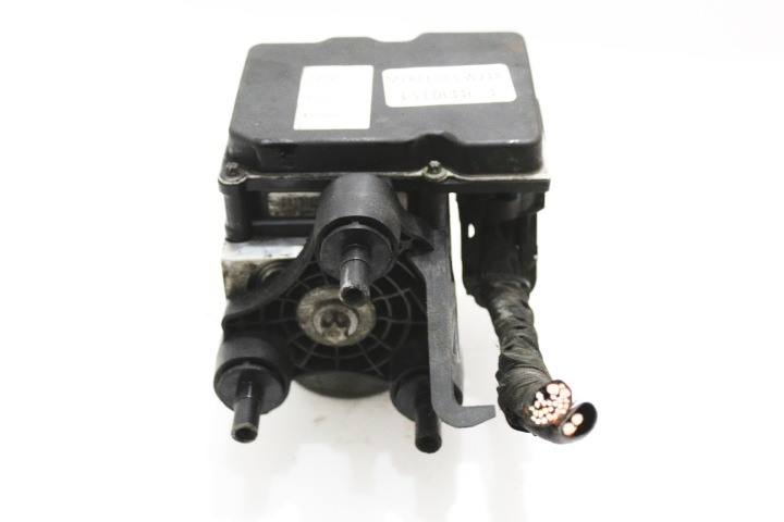 POMPE CONTRÔLEUR ABS MERCEDES CLS W218 W212 A2184310112 0265236366