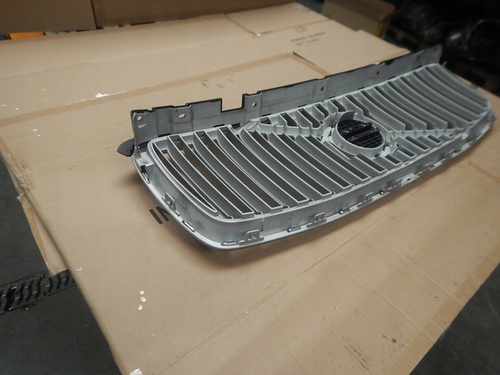 CALANDRE GRILLE AVANT VOLVO XC90 II 31479207